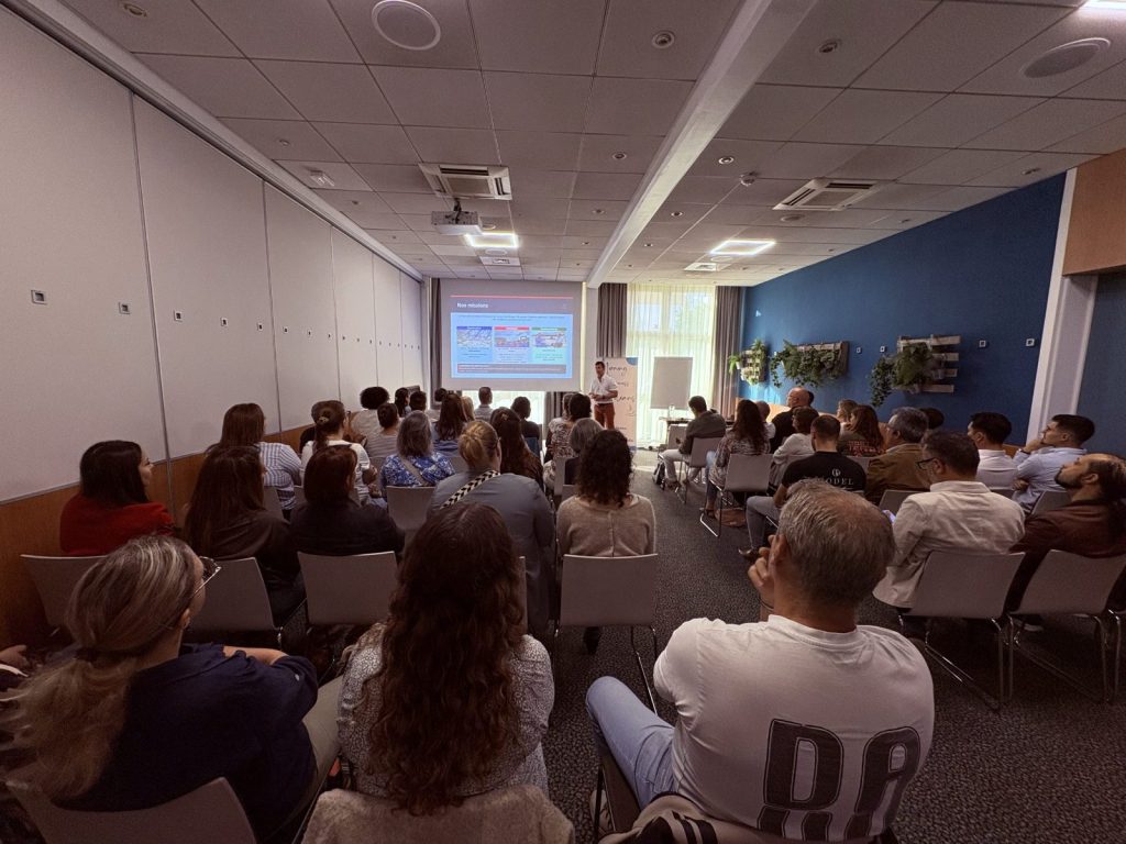 Salle comble pour une conférence du Morning Business PALAR