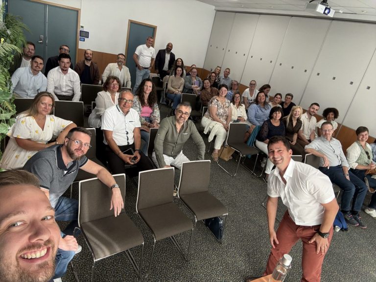 Les participants du Morning Business PALAR avec leur intervenant